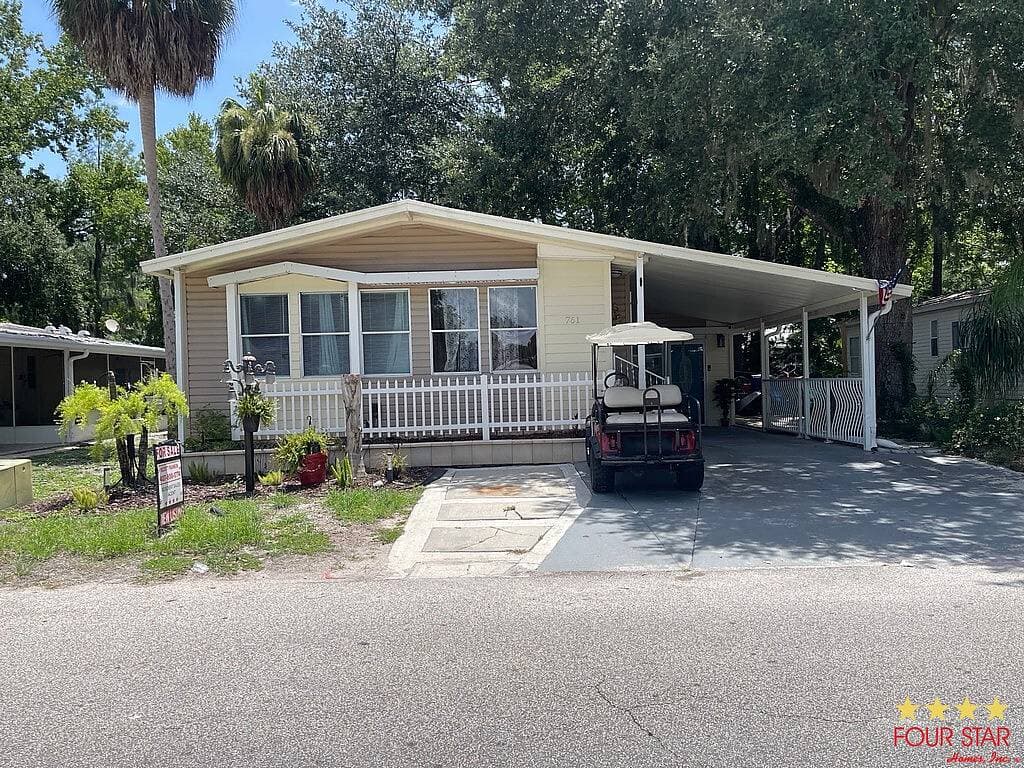Manufactured home in Kissimmee, FL 34746