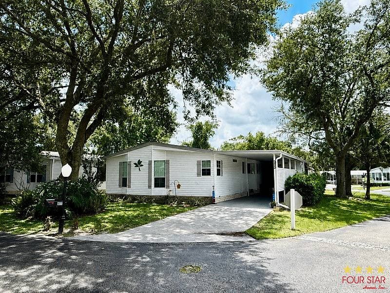 Manufactured home in DeBary, FL 32713
