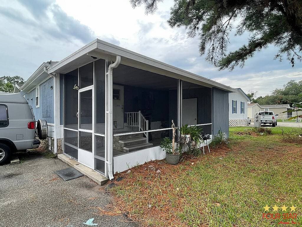 Manufactured home in Orlando, FL 32828