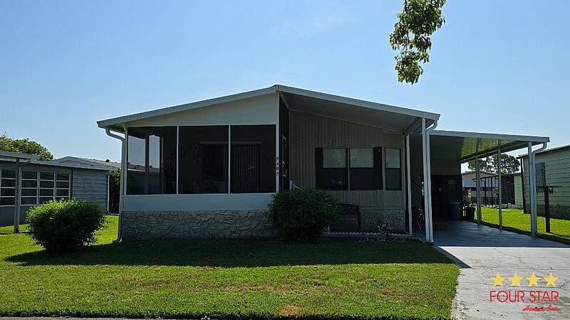 Manufactured home in Orlando, FL 32822