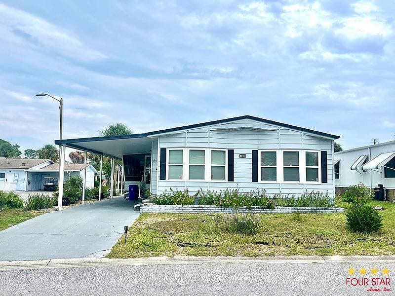 Manufactured home in Orlando, FL 32836