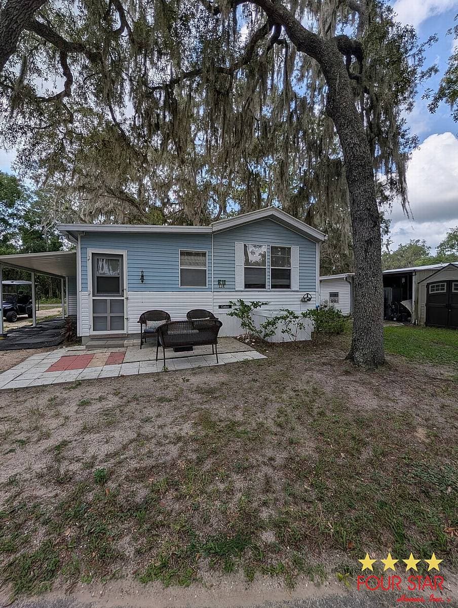 Manufactured home in Leesburg, FL 34748