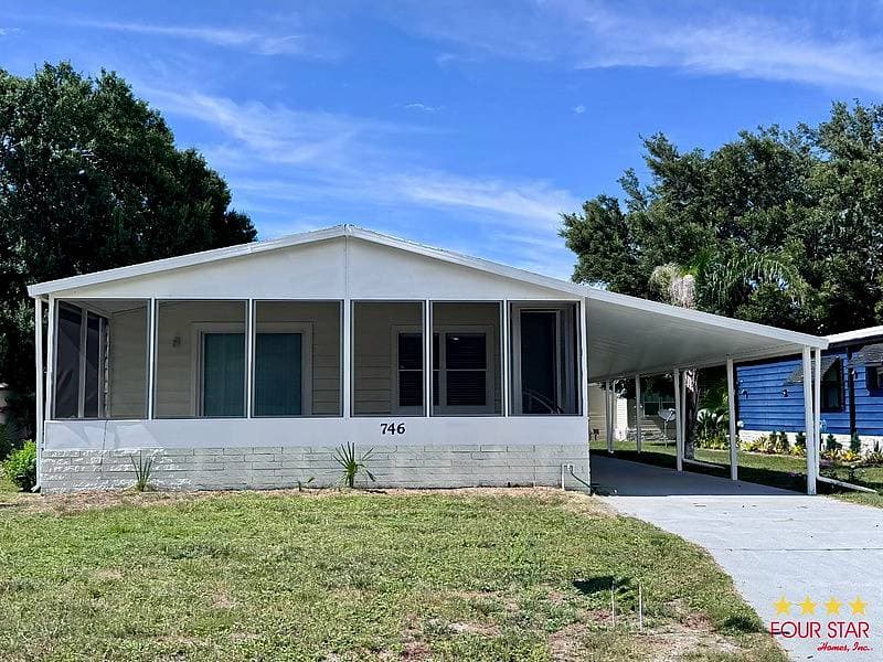 Manufactured home in Oviedo, FL 32765