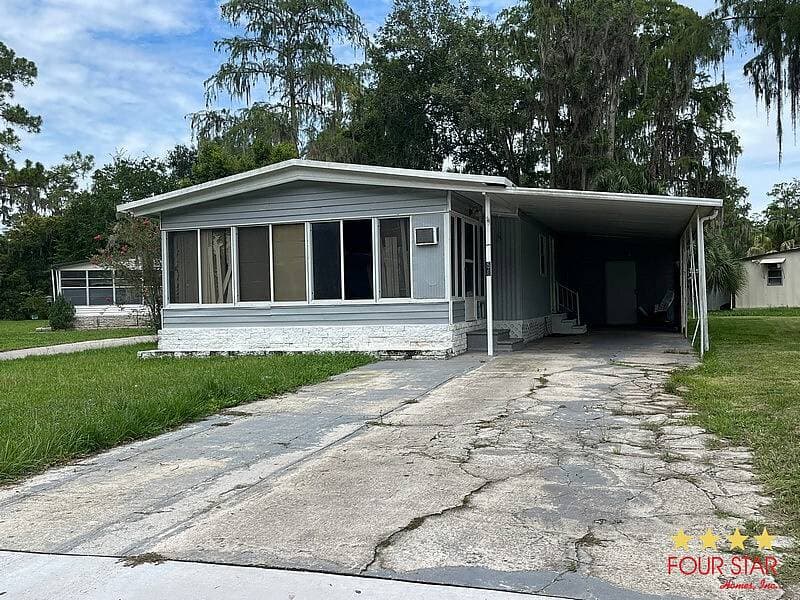 Manufactured home in Kissimmee, FL 34746