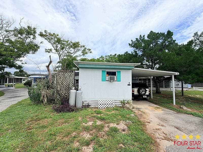 Manufactured home in Ormond Beach, FL 32174