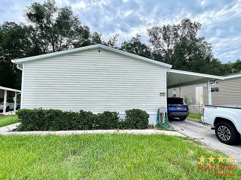 Manufactured home in Sorrento, FL 32776