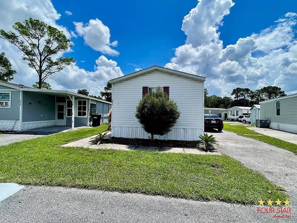 Manufactured home in Orlando, FL 32825
