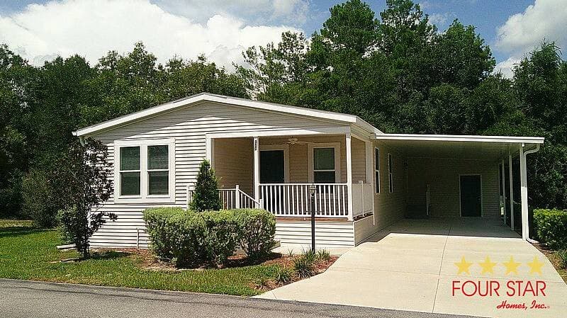 Manufactured home in DeLand, FL 32724