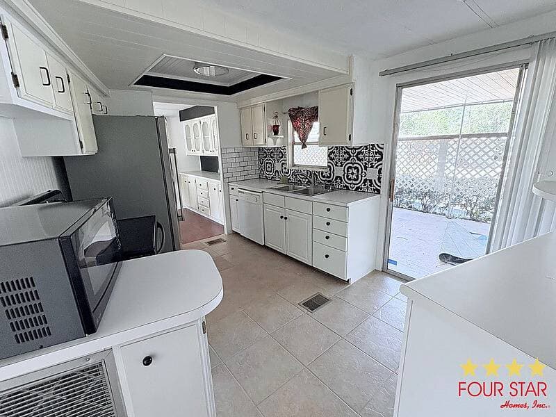 Manufactured home in DeLand, FL 32724