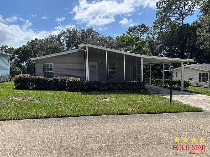 Manufactured home in Orange City, FL 32763