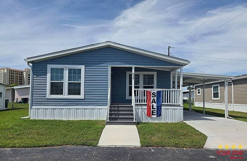 Manufactured home in Palmetto, FL 34221