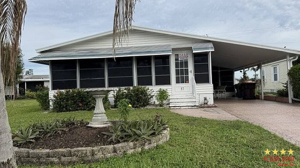 Manufactured home in Vero Beach, FL 32966