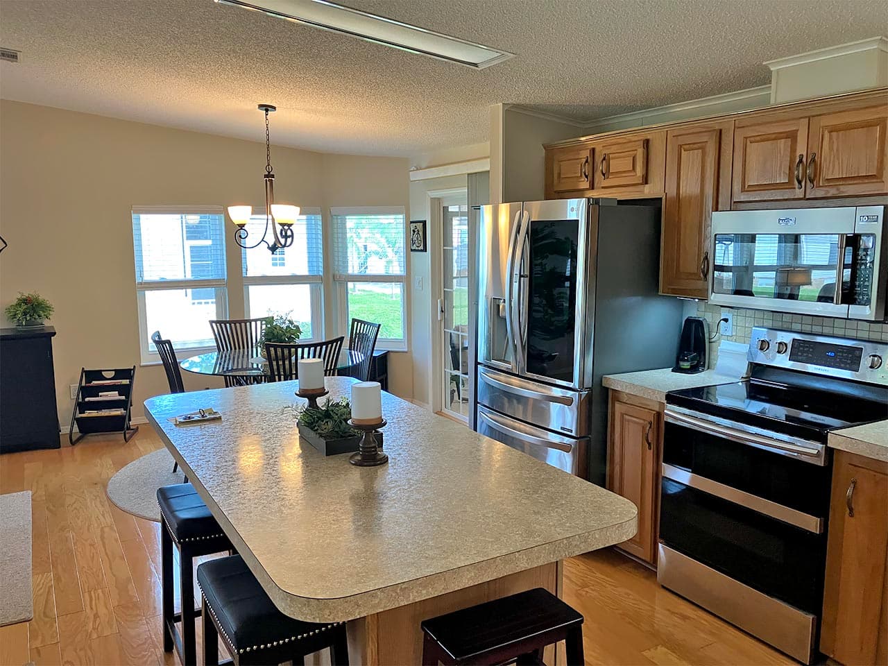 Manufactured home in N. Fort Myers, FL 33903