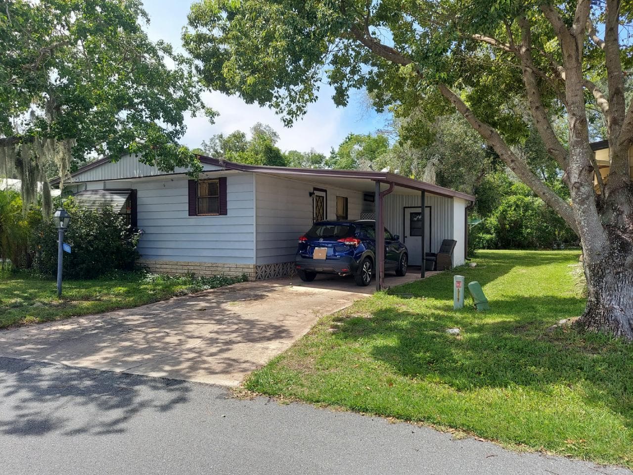 Manufactured home in Leesburg, FL 34788