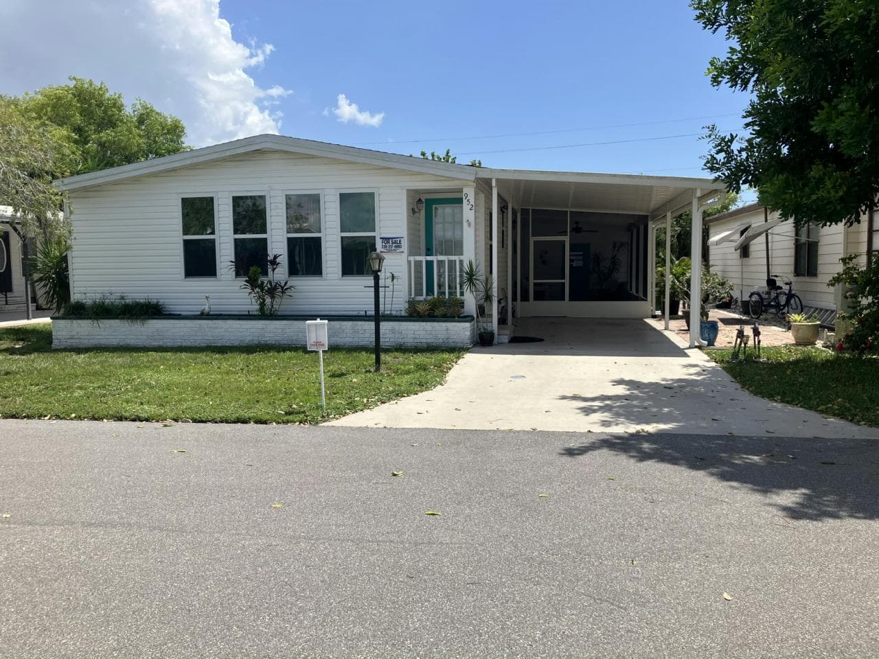 Manufactured home in Naples, FL 34110
