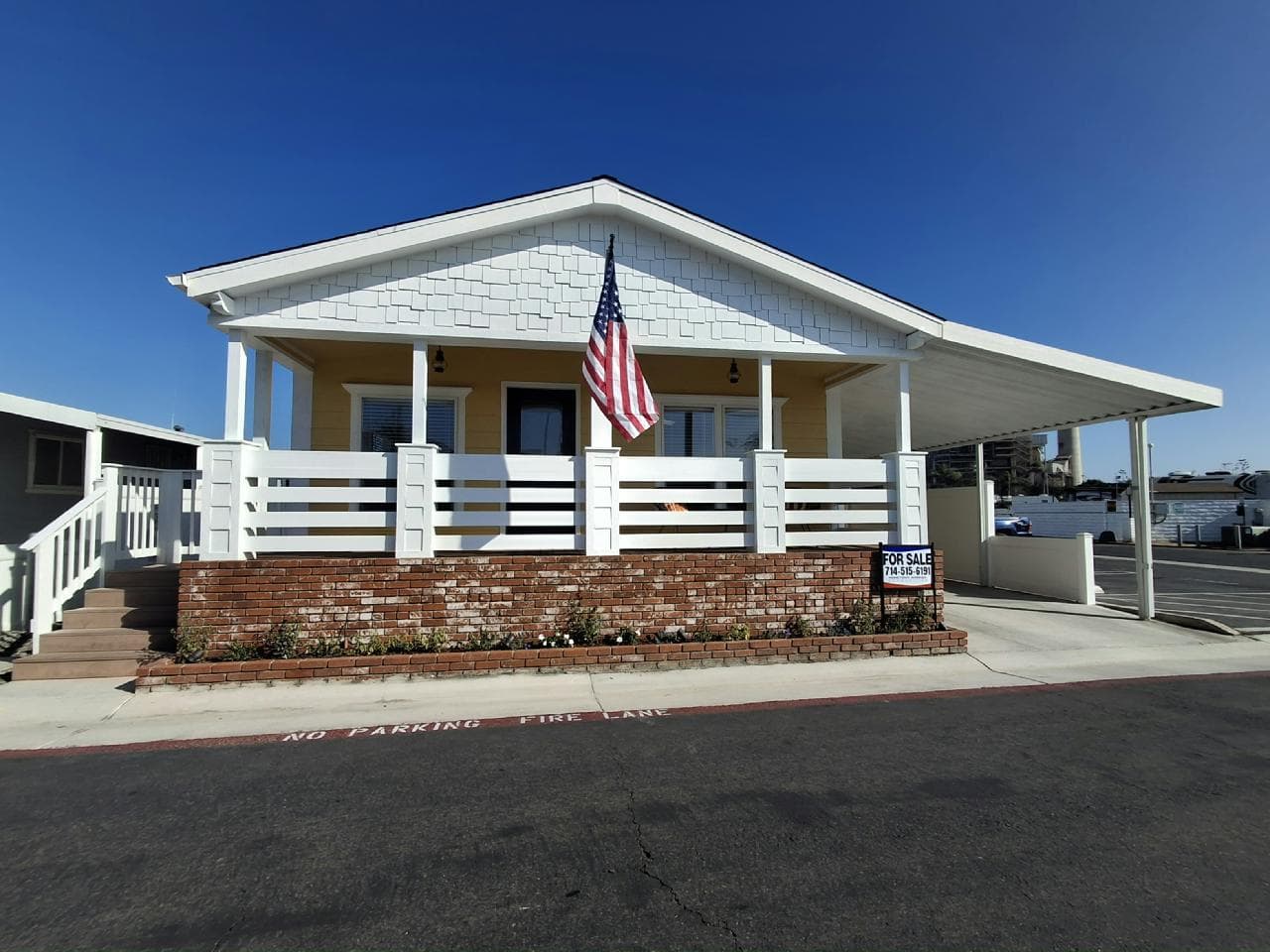 Manufactured home in Huntington Beach, CA 92646