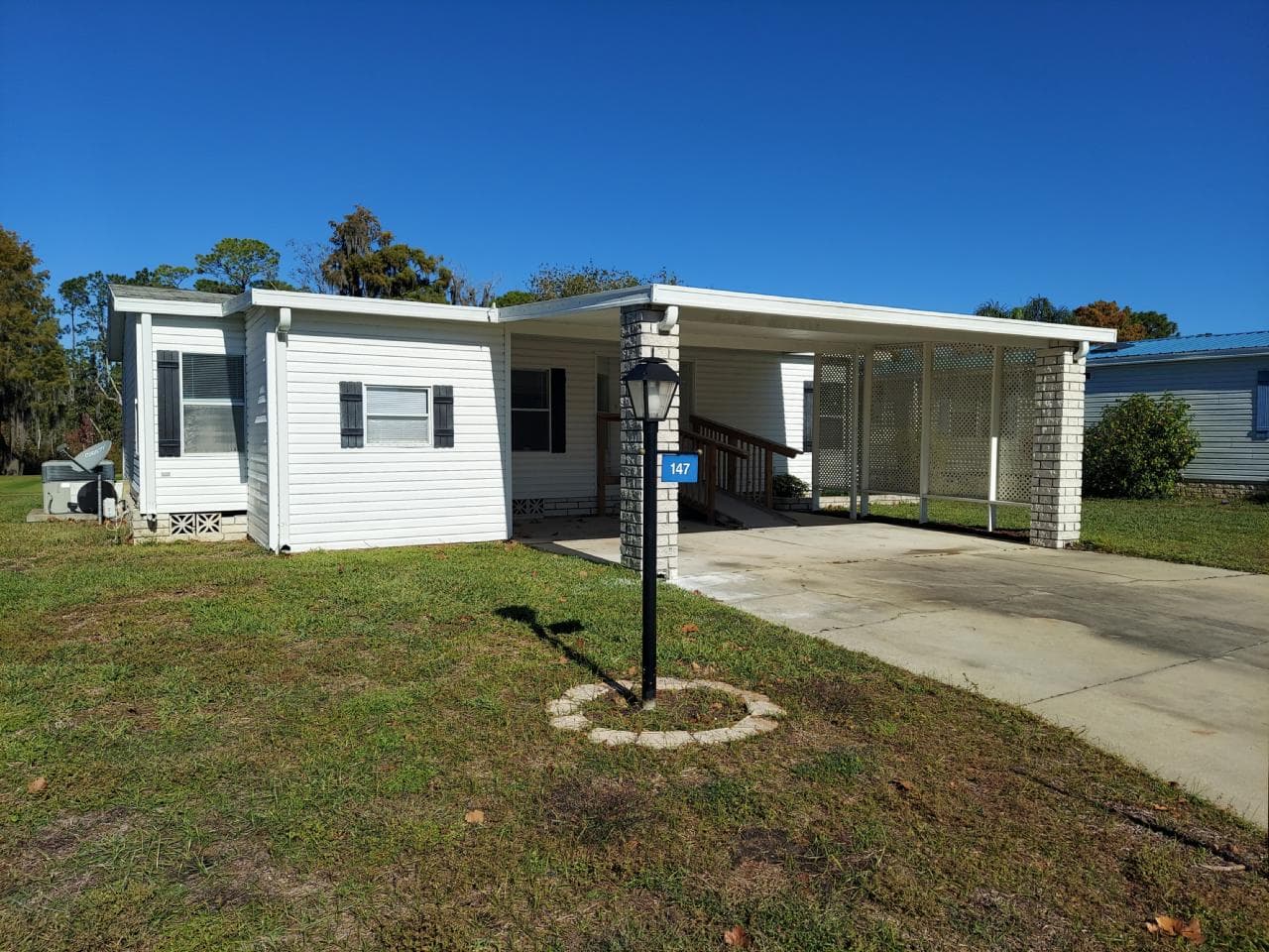 Manufactured home in Leesburg, FL 34788