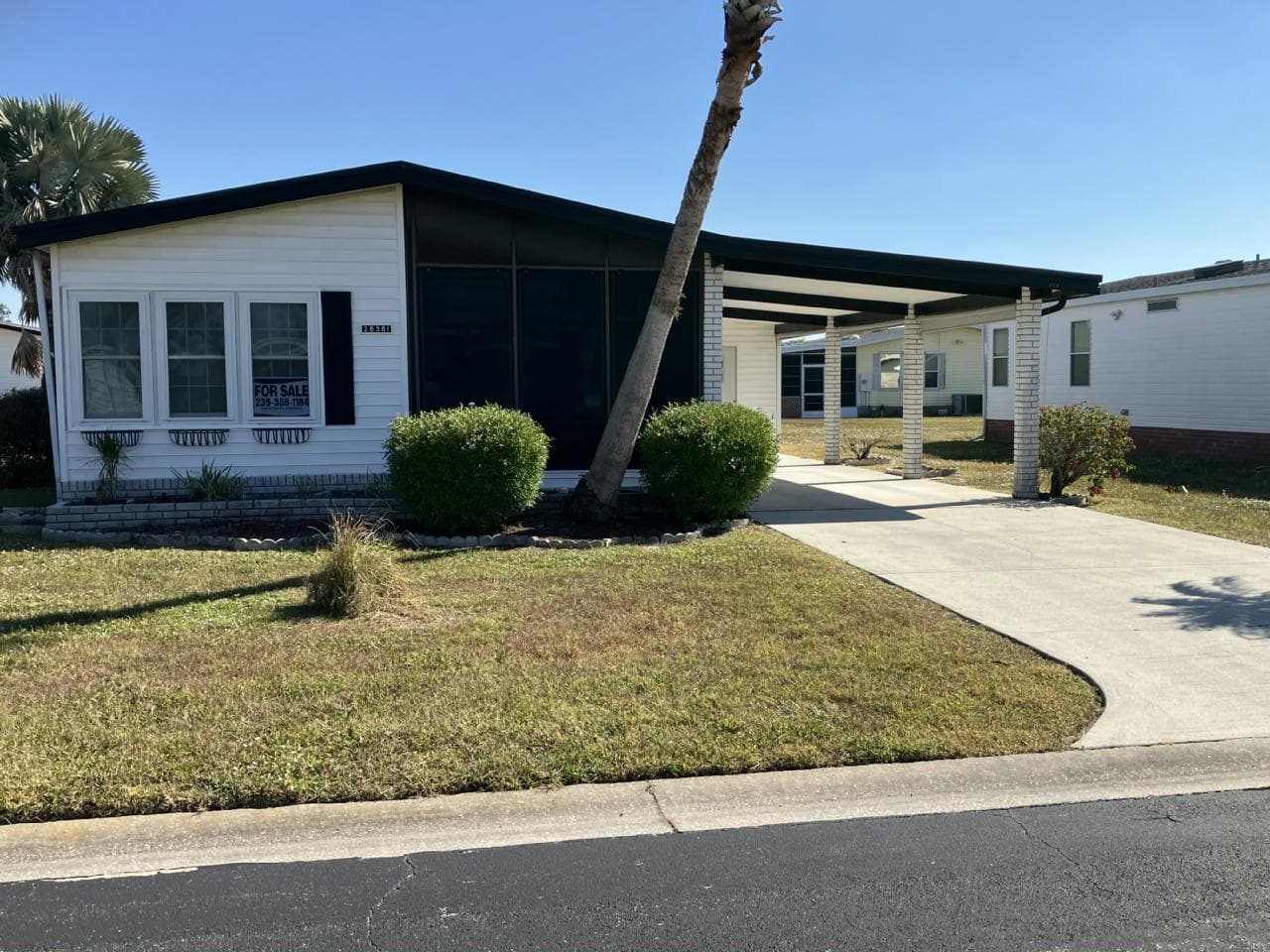Manufactured home in Bonita Springs, FL 34135