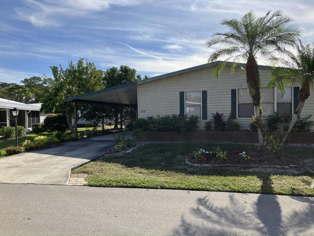Manufactured home in Naples, FL 34110