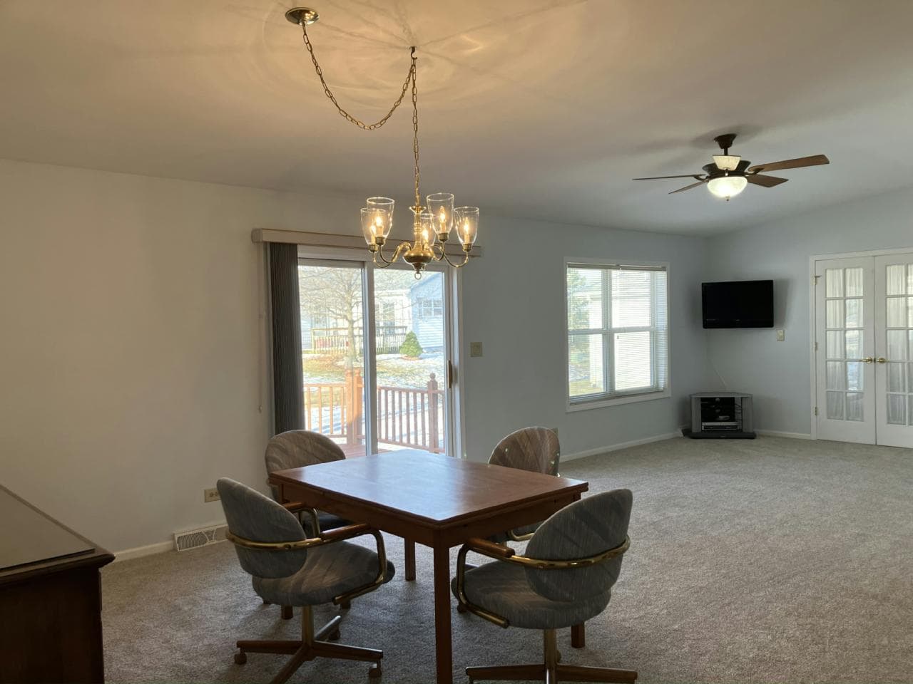 Manufactured home in Grayslake, IL 60030