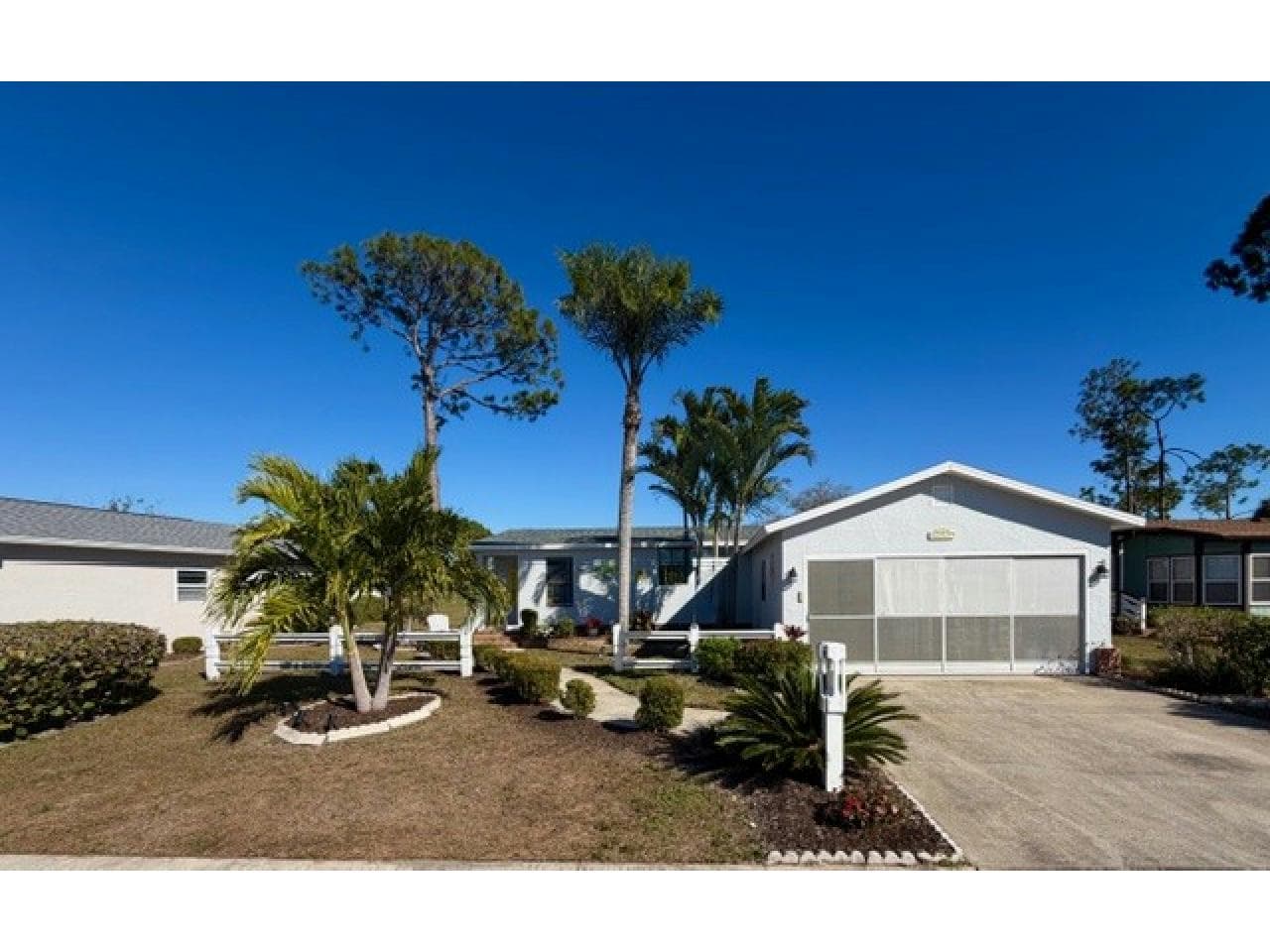 Manufactured home in N. Fort Myers, FL 33903