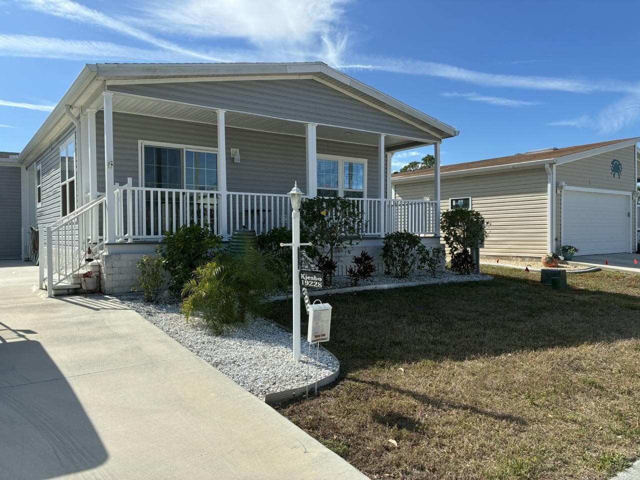 Manufactured home in N. Fort Myers, FL 33903