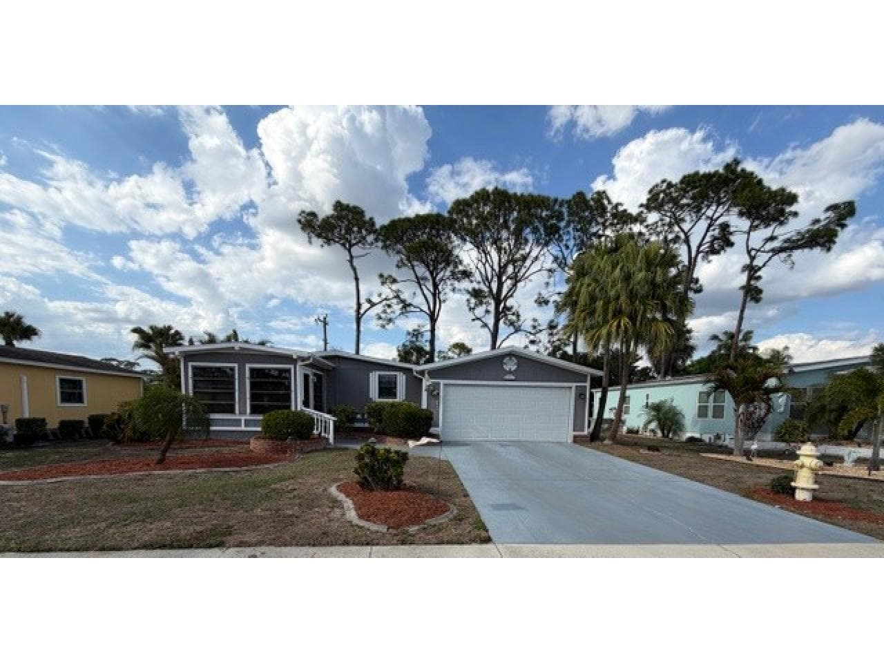Manufactured home in N. Fort Myers, FL 33903