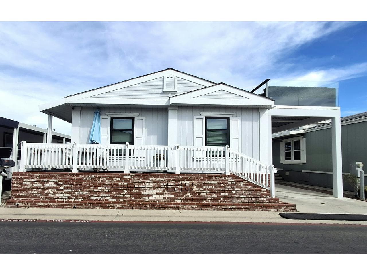 Manufactured home in Huntington Beach, CA 92646