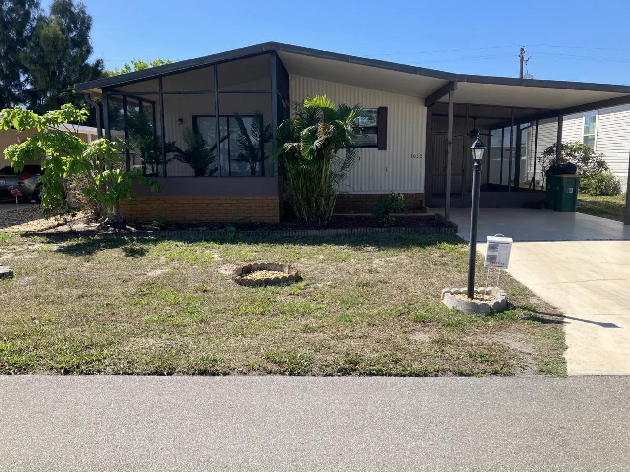 Manufactured home in Naples, FL 34110