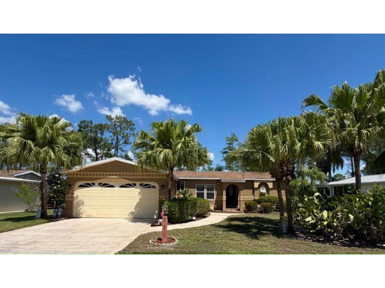 Manufactured home in N. Fort Myers, FL 33903