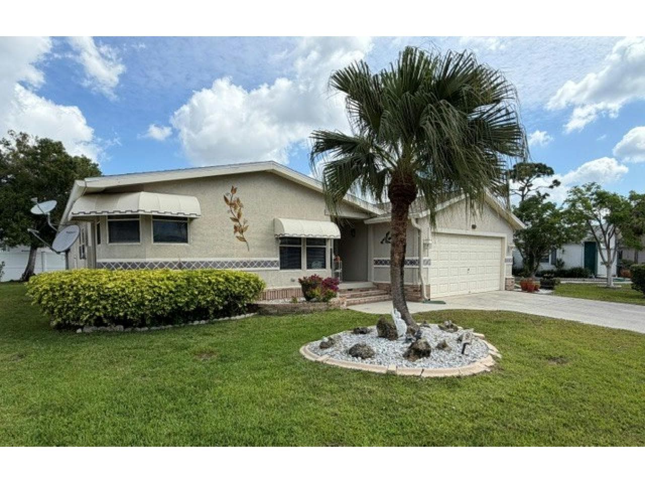 Manufactured home in N. Fort Myers, FL 33903