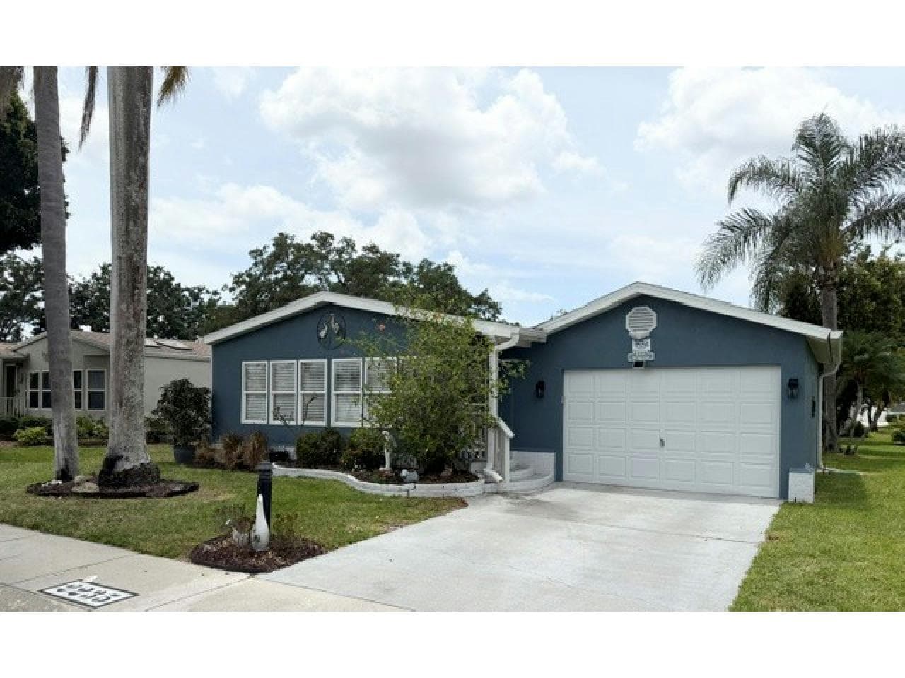 Manufactured home in N. Fort Myers, FL 33903