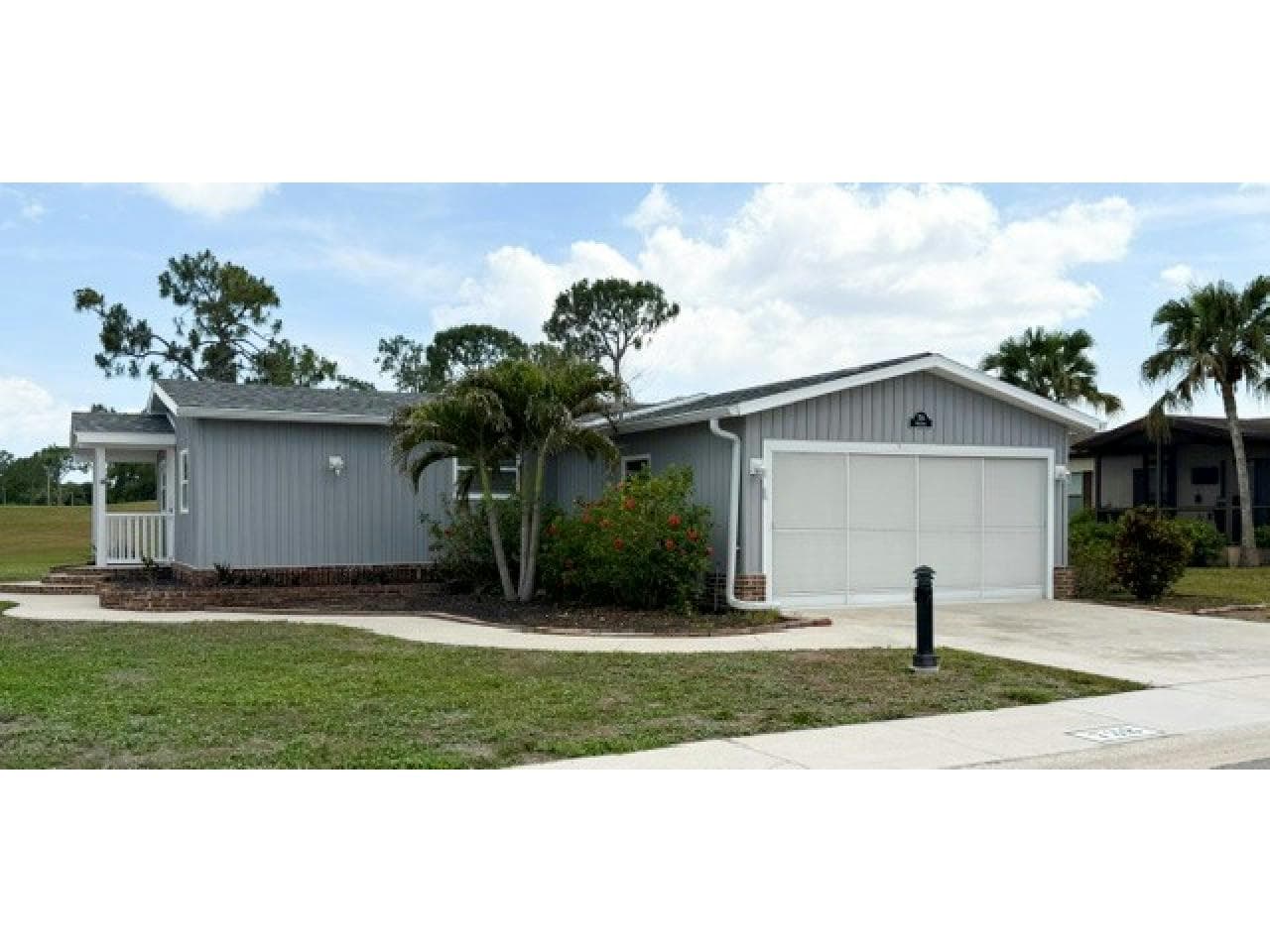 Manufactured home in N. Fort Myers, FL 33903