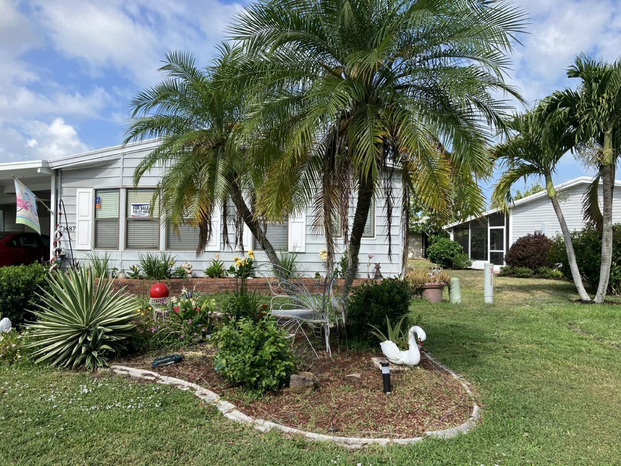 Manufactured home in Naples, FL 34110