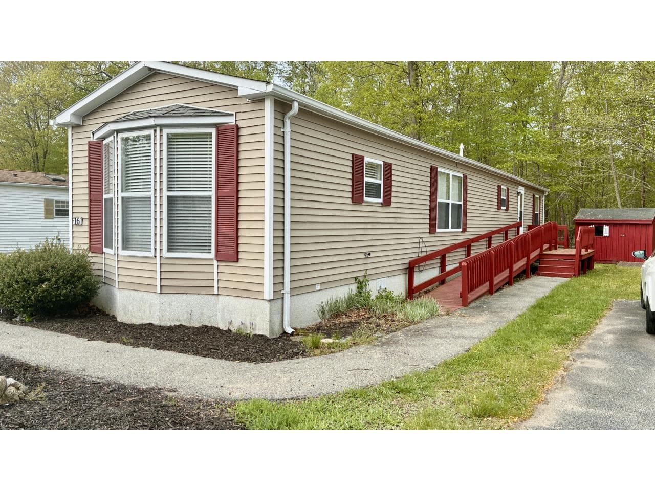 Manufactured home in Rockland, MA 02370