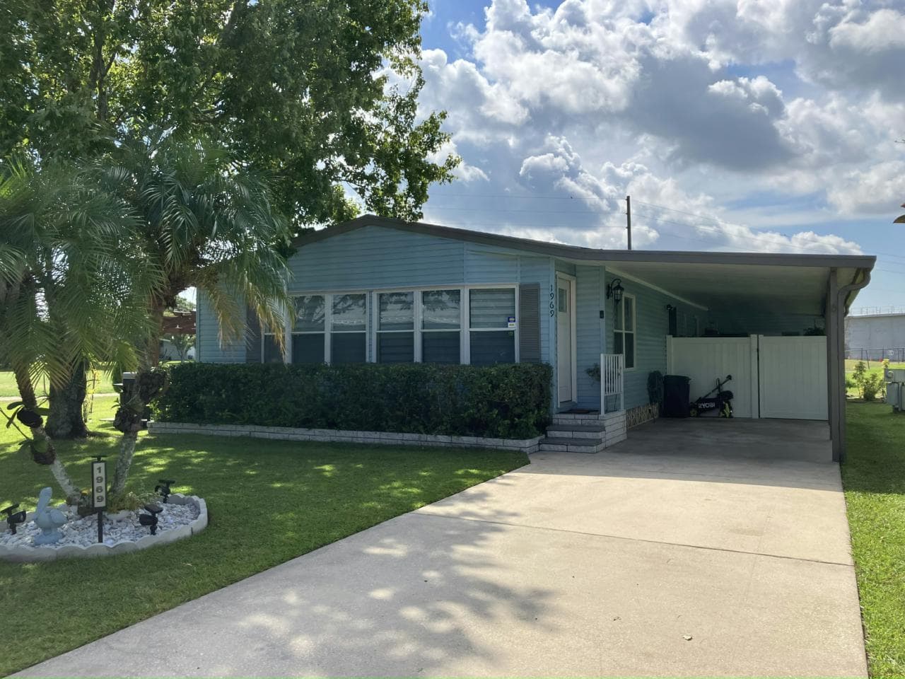 Manufactured home in Orlando, FL 32826
