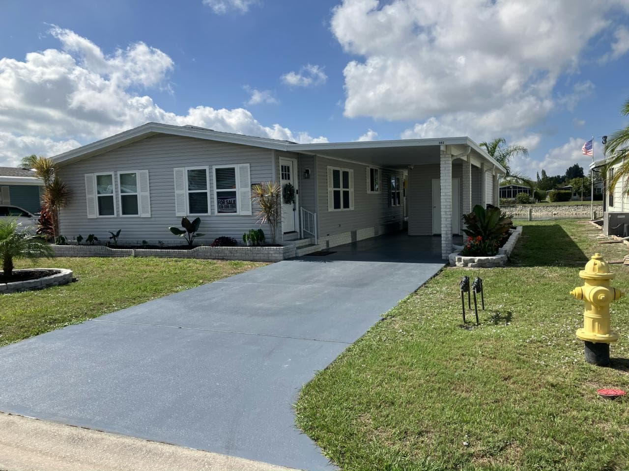 Manufactured home in Bonita Springs, FL 34135
