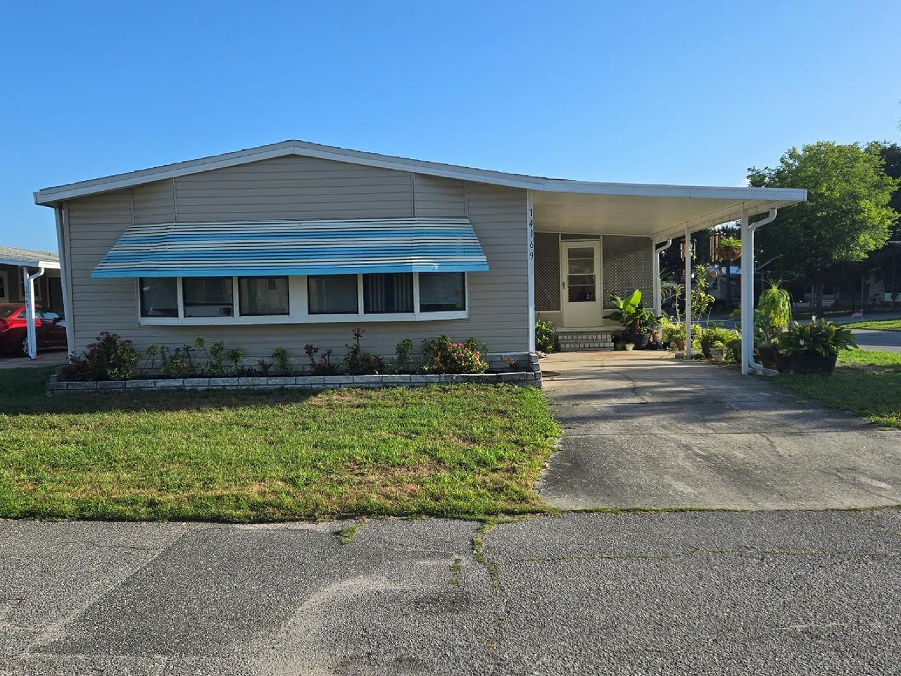 Manufactured home in Orlando, FL 32826