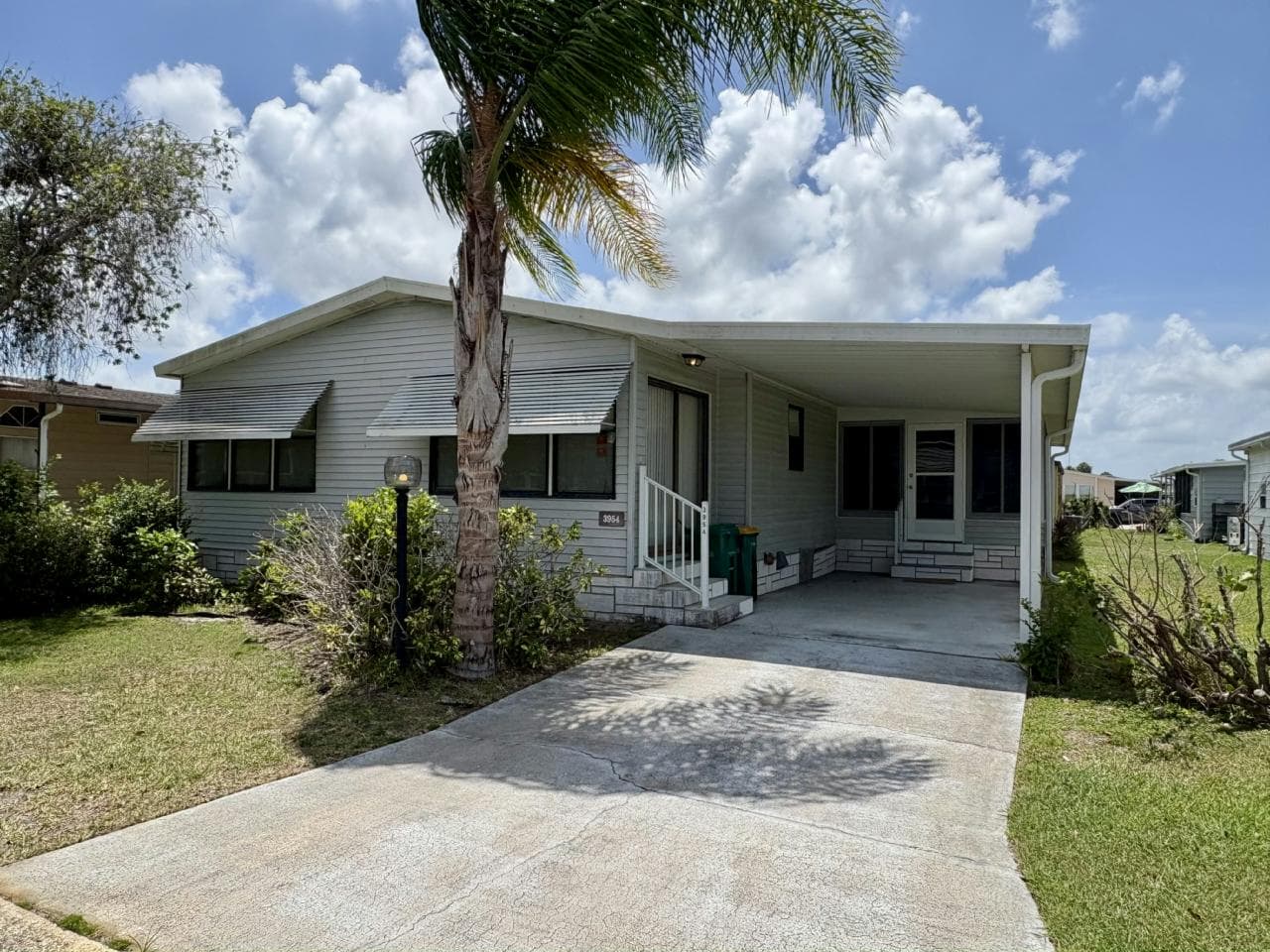 Manufactured home in Melbourne, FL 32904