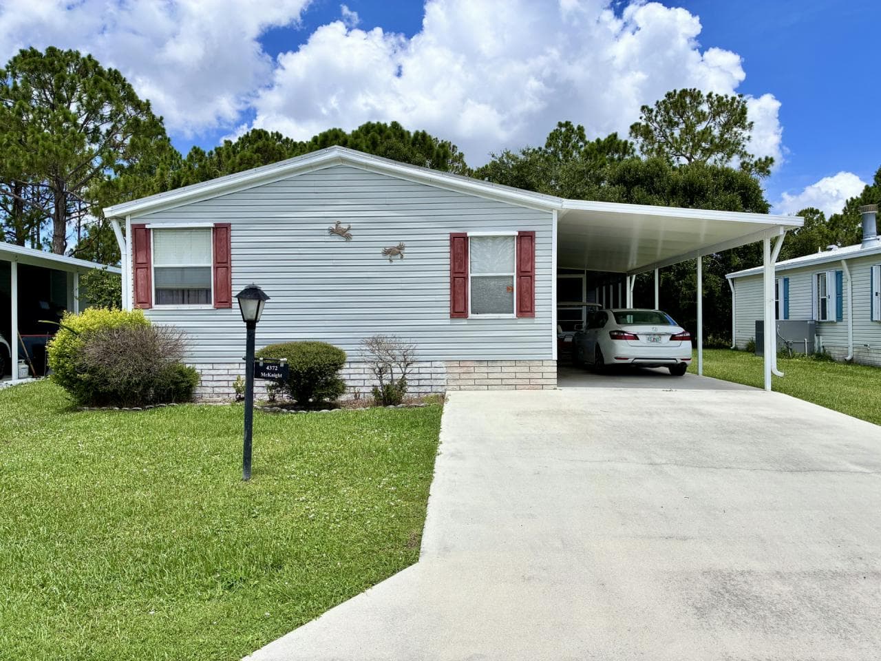 Manufactured home in Stuart, FL 34997