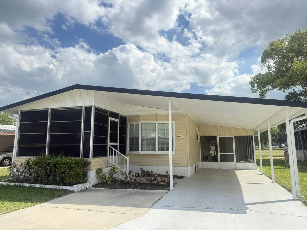 Manufactured home in Orlando, FL 32826