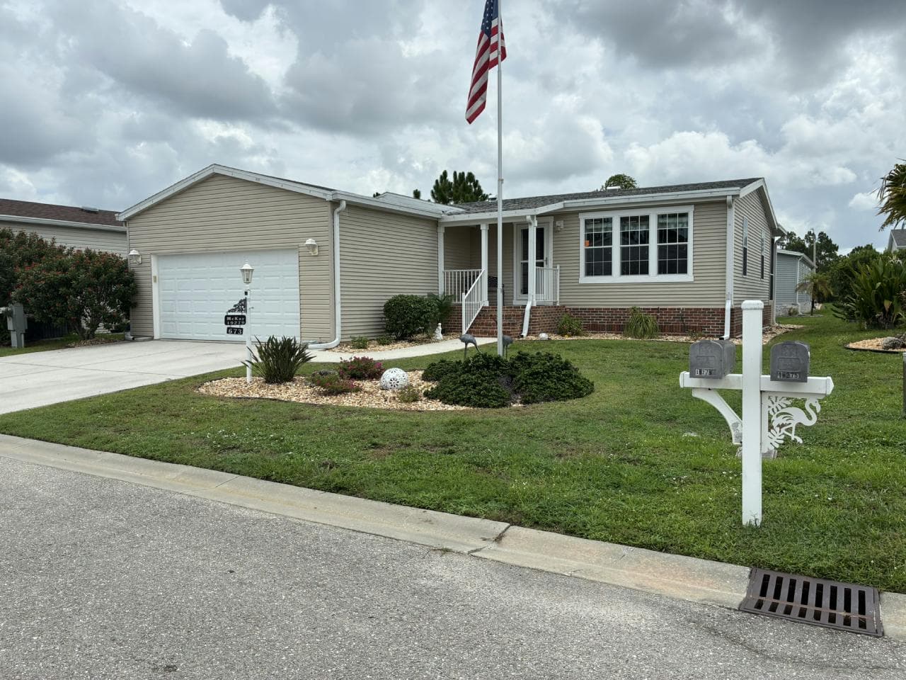 Manufactured home in N. Fort Myers, FL 33903