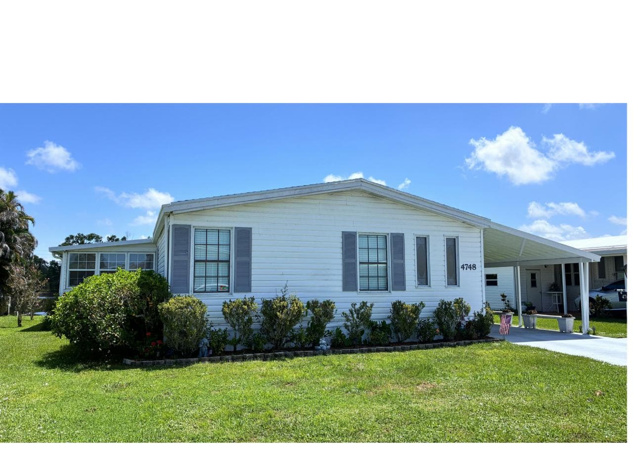 Manufactured home in Stuart, FL 34997