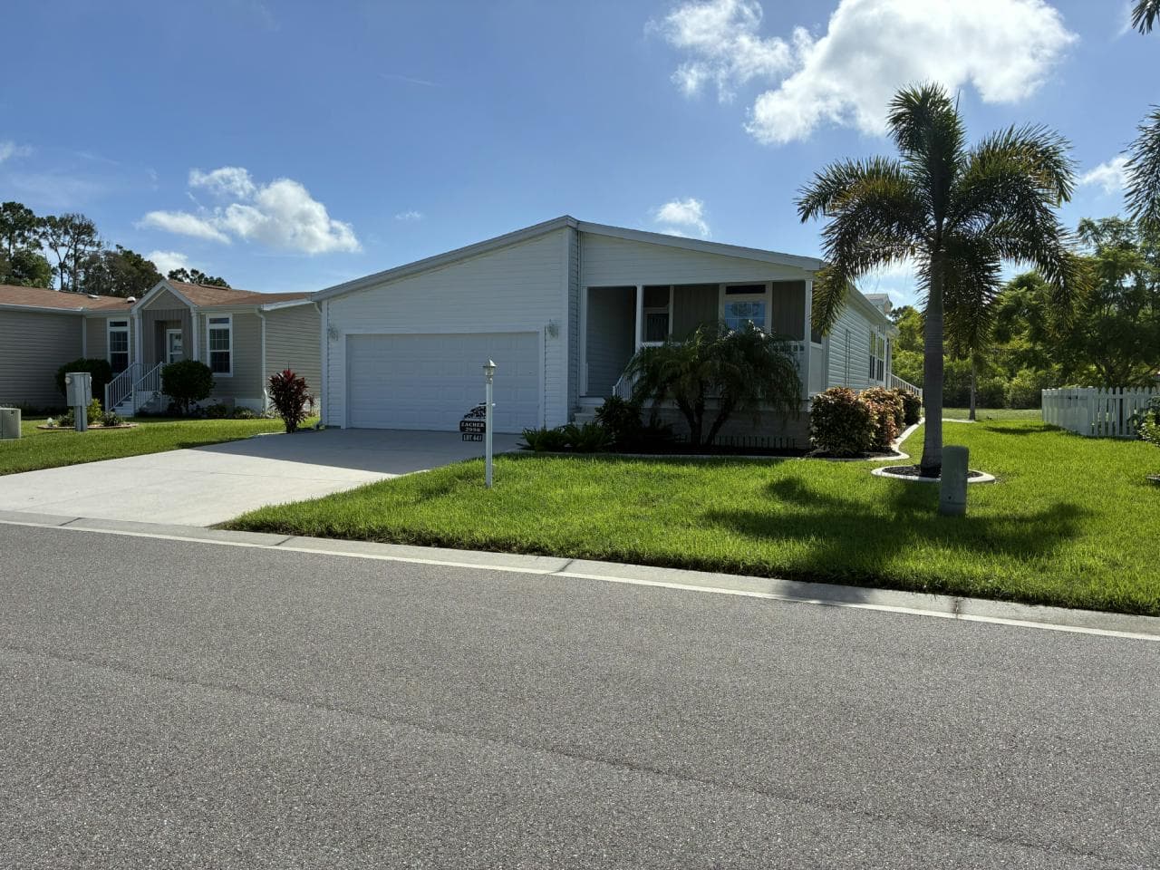 Manufactured home in N. Fort Myers, FL 33903