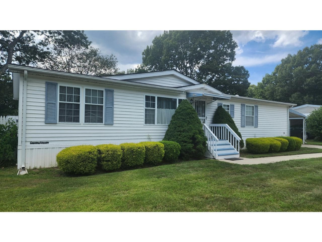 Manufactured home in Calverton, NY 11933