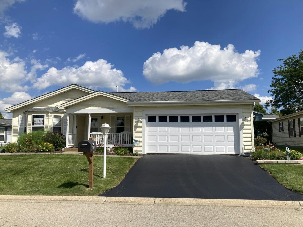 Manufactured home in Grayslake, IL 60030