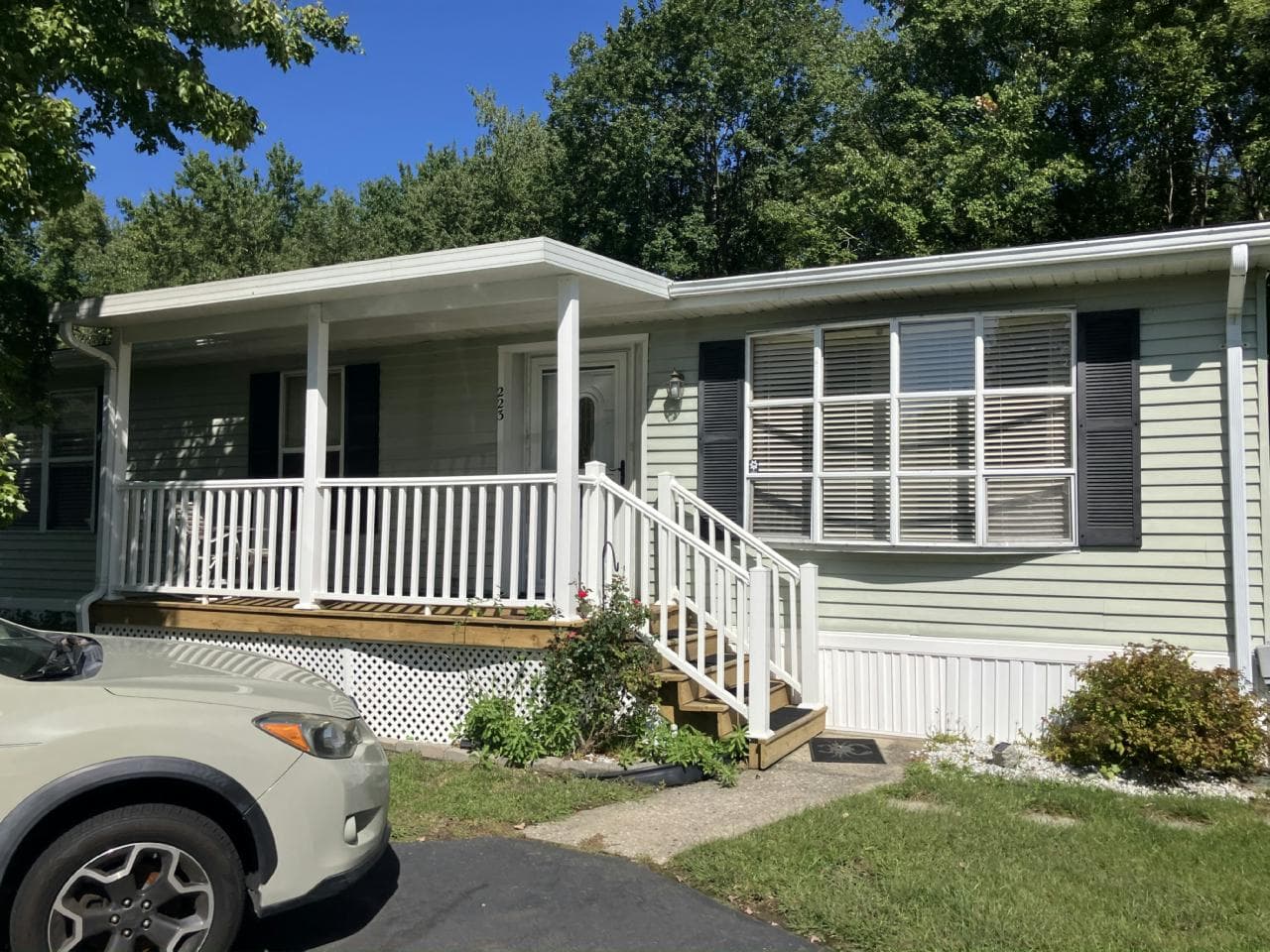 Manufactured home in Spotswood, NJ 08884