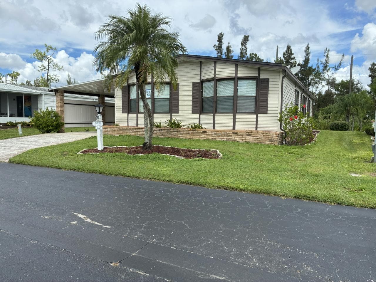 Manufactured home in N. Fort Myers, FL 33903