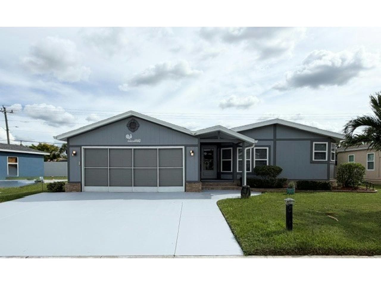 Manufactured home in N. Fort Myers, FL 33903