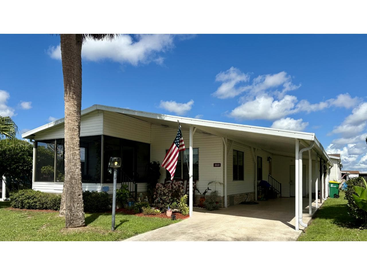 Manufactured home in Melbourne, FL 32904